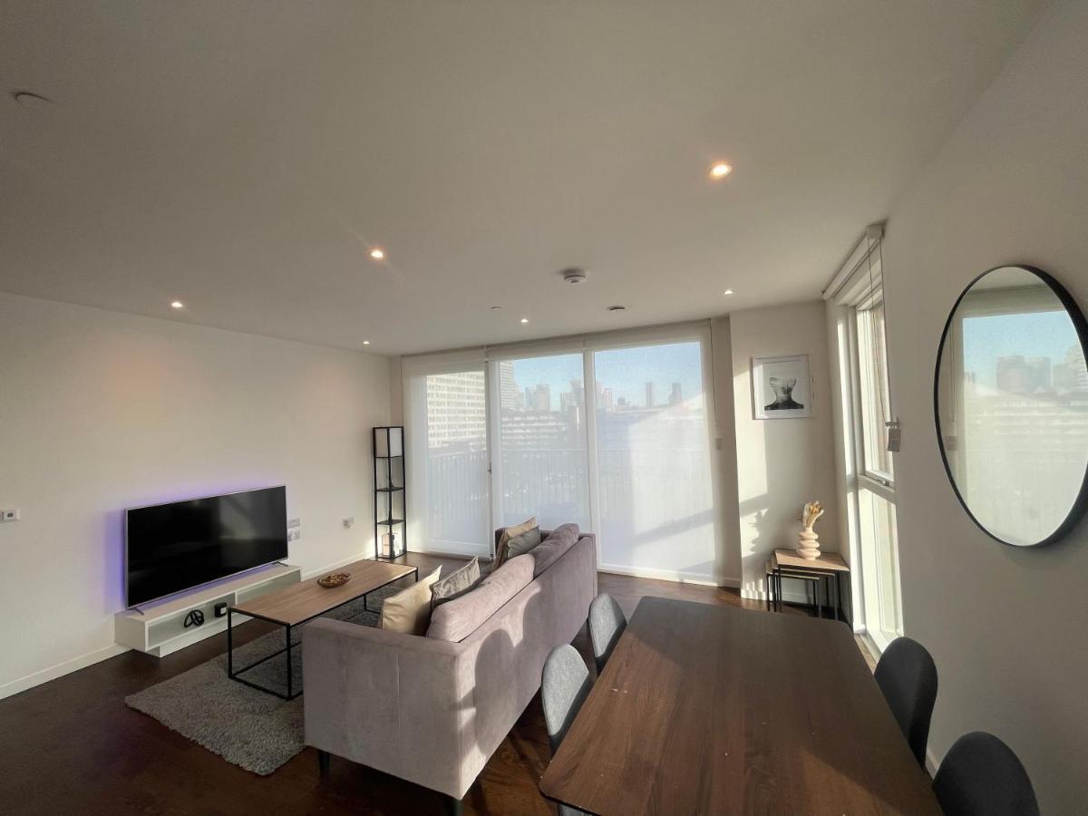 Immaculate 2Bed Apartment In London- City Views Londres Exterior foto