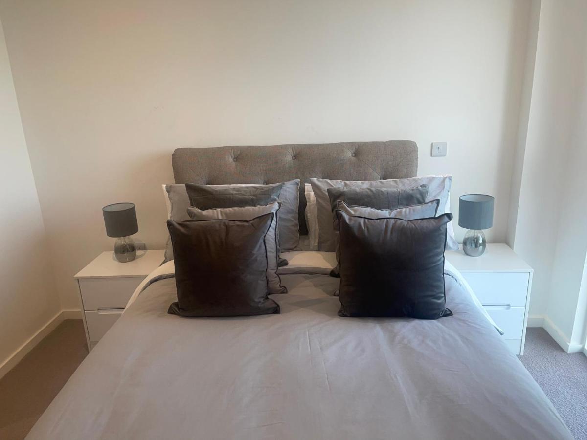Immaculate 2Bed Apartment In London- City Views Londres Exterior foto