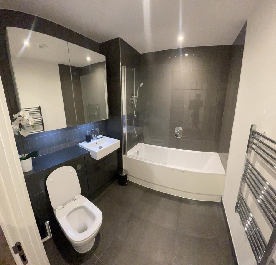 Immaculate 2Bed Apartment In London- City Views Londres Exterior foto