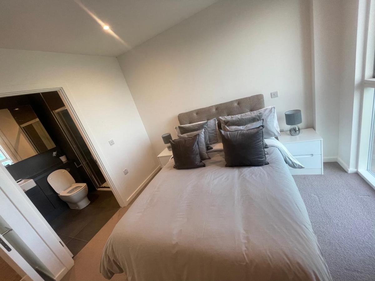 Immaculate 2Bed Apartment In London- City Views Londres Exterior foto
